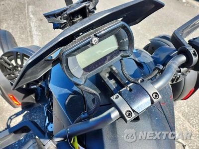 Zdjęcie 7 z 8 samochodu: 2022 CAN-AM RYKER VIN:3JB2FEF29NJ002903 - miniatura