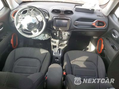 Zdjęcie 8 z 13 samochodu: 2020 JEEP RENEGADE LATITUDE VIN:ZACNJBBB9LPL96342 - miniatura