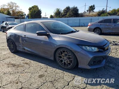 Czwarte zdjęcie samochodu z boku: 2017 HONDA CIVIC SI VIN:2HGFC3A58HH751501 - miniatura