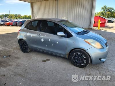 Czwarte zdjęcie samochodu z boku: 2008 TOYOTA YARIS BASE VIN:JTDJT923485154622 - miniatura