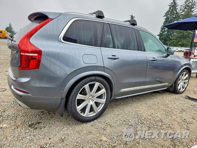 Trzecie zdjęcie samochodu z tyłu: 2016 VOLVO XC90 T6 VIN:YV4A22PL7G1025747 - miniatura