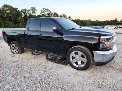 Czwarte zdjęcie samochodu z boku: 2018 CHEVROLET SILVERADO C1500 LT VIN:1GCRCREC3JZ306595 - miniatura
