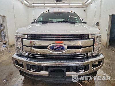 Piąte zdjęcie samochodu w środku: 2019 FORD F250 SUPER DUTY VIN:1FT7W2BT8KEC04745 - miniatura