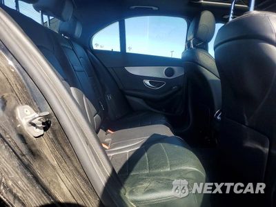 Zdjęcie 10 z 12 samochodu: 2018 MERCEDES-BENZ C 300 VIN:55SWF4JB5JU266793 - miniatura