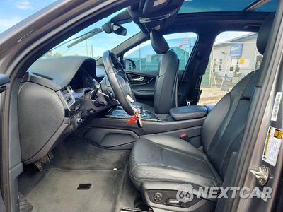 Zdjęcie 7 z 14 samochodu: 2017 AUDI Q7 PREMIUM PLUS VIN:WA1LAAF75HD035376 - miniatura