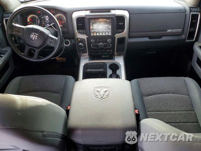 Zdjęcie 8 z 13 samochodu: 2017 RAM 1500 SLT VIN:1C6RR7LG3HS572587 - miniatura