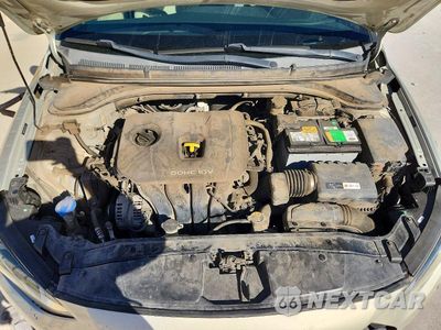 Zdjęcie 11 z 12 samochodu: 2018 HYUNDAI ELANTRA SEL VIN:5NPD84LF0JH281951 - miniatura