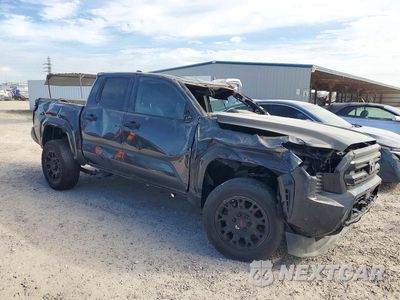 Czwarte zdjęcie samochodu z boku: 2026 TOYOTA TACOMA SR VIN:3TYKD5HN2TT052780 - miniatura