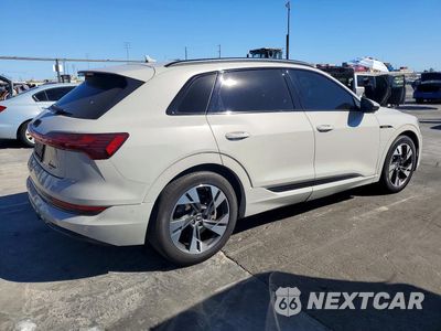 Trzecie zdjęcie samochodu z tyłu: 2022 AUDI E-TRON PREMIUM VIN:WA1AAAGE3NB014005 - miniatura
