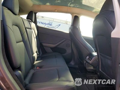 Zdjęcie 11 z 14 samochodu: 2024 TESLA MODEL Y VIN:7SAYGDEE2RA286491 - miniatura