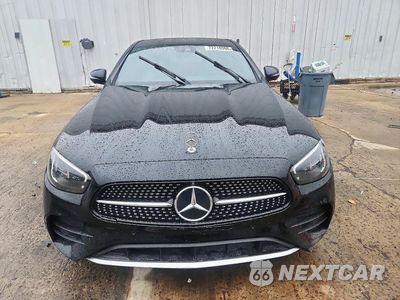 Piąte zdjęcie samochodu w środku: 2021 MERCEDES-BENZ E 350 VIN:W1KZF8DB6MA918731 - miniatura