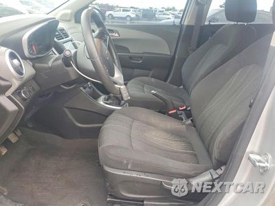 Zdjęcie 7 z 12 samochodu: 2017 CHEVROLET SONIC LT VIN:1G1JC5SB6H4123161 - miniatura