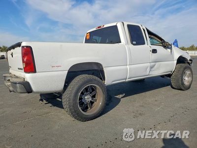 Trzecie zdjęcie samochodu z tyłu: 2005 CHEVROLET SILVERADO C1500 VIN:2GCEC19V251169224 - miniatura