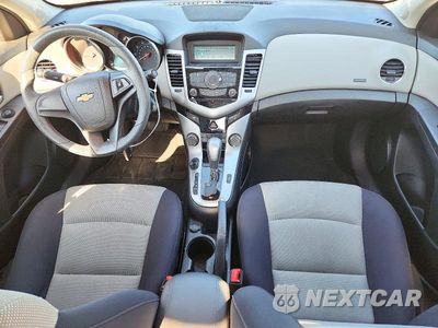Zdjęcie 8 z 12 samochodu: 2015 CHEVROLET CRUZE LS VIN:1G1PA5SH8F7116941 - miniatura