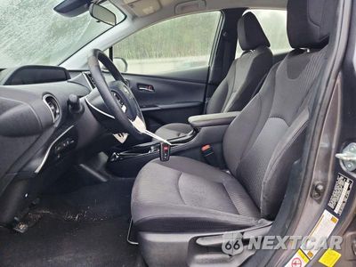 Zdjęcie 7 z 12 samochodu: 2017 TOYOTA PRIUS THREE VIN:JTDKARFU5H3042484 - miniatura