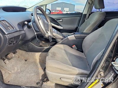 Zdjęcie 7 z 12 samochodu: 2015 TOYOTA PRIUS TWO VIN:JTDKN3DU5F1902185 - miniatura