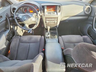 Zdjęcie 8 z 12 samochodu: 2010 NISSAN MAXIMA 3.5 S VIN:1N4AA5AP9AC805740 - miniatura