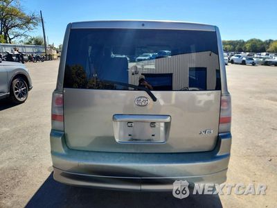 Zdjęcie 6 z 13 samochodu: 2004 SCION XB BASE VIN:JTLKT324640148746 - miniatura
