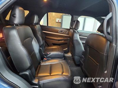 Zdjęcie 11 z 13 samochodu: 2019 FORD EXPLORER XLT VIN:1FM5K8D86KGA39406 - miniatura
