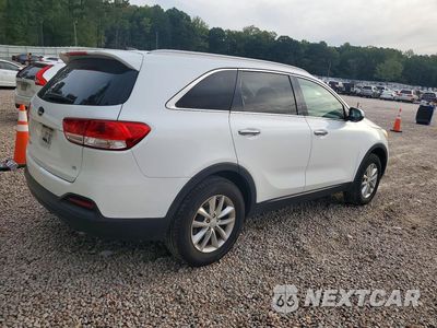 Trzecie zdjęcie samochodu z tyłu: 2018 KIA SORENTO LX V6 VIN:5XYPG4A59JG361427 - miniatura