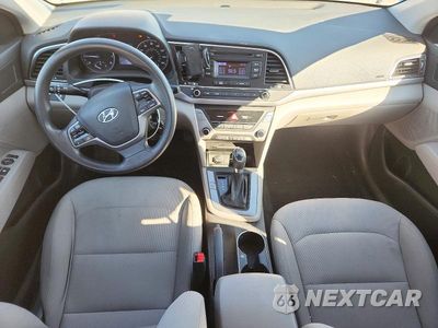 Zdjęcie 8 z 13 samochodu: 2018 HYUNDAI ELANTRA SE VIN:5NPD74LF4JH334329 - miniatura