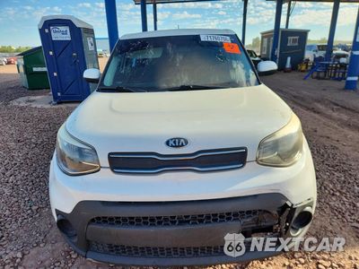 Piąte zdjęcie samochodu w środku: 2019 KIA SOUL BASE VIN:KNDJN2A2XK7674586 - miniatura