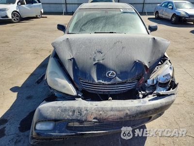 Piąte zdjęcie samochodu w środku: 2003 LEXUS ES 300 VIN:JTHBF30G136021090 - miniatura