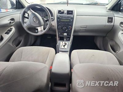 Zdjęcie 8 z 12 samochodu: 2010 TOYOTA COROLLA LE VIN:2T1BU4EE7AC494745 - miniatura