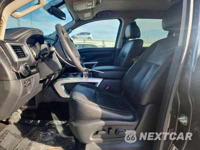 Zdjęcie 7 z 12 samochodu: 2017 NISSAN TITAN SV VIN:1N6AA1E60HN564246 - miniatura