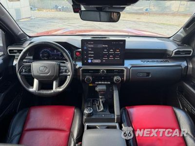 Zdjęcie 9 z 11 samochodu: 2025 TOYOTA TACOMA TRD OFF-ROAD HV VIN:3TYLC5LN2ST039105 - miniatura