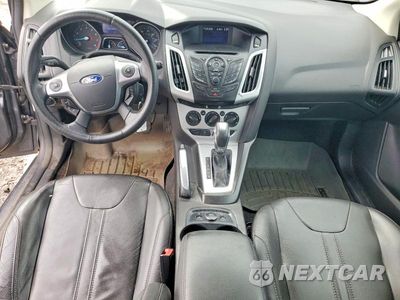 Zdjęcie 8 z 13 samochodu: 2013 FORD FOCUS SE VIN:1FADP3K27DL112804 - miniatura