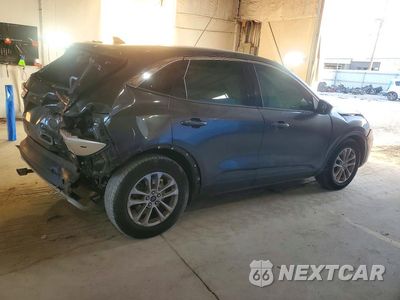 Trzecie zdjęcie samochodu z tyłu: 2020 FORD ESCAPE SE VIN:1FMCU0G66LUA39454 - miniatura