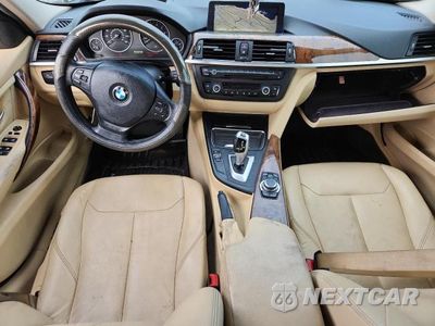 Zdjęcie 8 z 12 samochodu: 2013 BMW 328 I VIN:WBA3A5C54DF600275 - miniatura