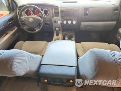 Zdjęcie 8 z 12 samochodu: 2011 TOYOTA TUNDRA CREWMAX SR5 VIN:5TFDY5F1XBX194277 - miniatura
