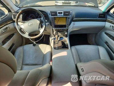 Zdjęcie 8 z 12 samochodu: 2010 LEXUS LS 460 VIN:JTHBL1EF6A5094908 - miniatura