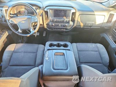 Zdjęcie 8 z 12 samochodu: 2017 CHEVROLET SILVERADO K1500 LT VIN:3GCUKREC2HG107562 - miniatura