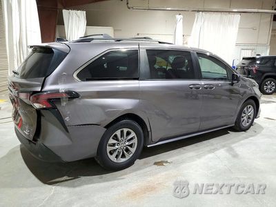 Trzecie zdjęcie samochodu z tyłu: 2024 TOYOTA SIENNA LE VIN:5TDKRKEC6RS198963 - miniatura