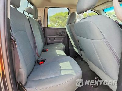 Zdjęcie 10 z 12 samochodu: 2018 RAM 1500 SLT VIN:1C6RR6GG9JS119259 - miniatura
