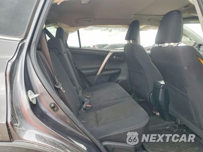 Zdjęcie 10 z 12 samochodu: 2017 TOYOTA RAV4 XLE VIN:JTMWFREV8HJ720914 - miniatura
