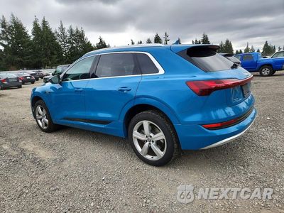 Drugie zdjęcie samochodu z przodu: 2019 AUDI E-TRON PREMIUM PLUS VIN:WA1LAAGE8KB010214 - miniatura