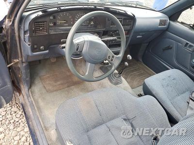 Zdjęcie 8 z 12 samochodu: 1994 TOYOTA PICKUP DX VIN:4TARN13P0RZ273726 - miniatura