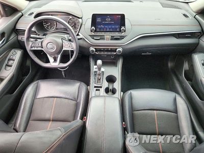 Zdjęcie 8 z 12 samochodu: 2019 NISSAN ALTIMA SR VIN:1N4BL4CW3KN321419 - miniatura
