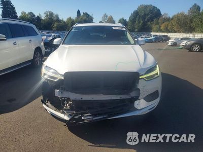 Piąte zdjęcie samochodu w środku: 2019 VOLVO XC60 T5 MOMENTUM VIN:LYV102DK7KB254578 - miniatura