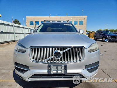 Piąte zdjęcie samochodu w środku: 2016 VOLVO XC90 T6 VIN:YV4A22PLXG1088096 - miniatura