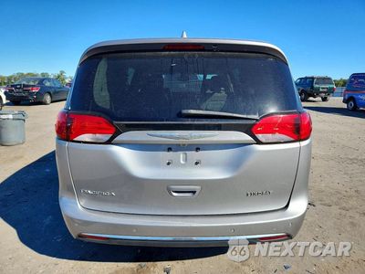 Zdjęcie 6 z 13 samochodu: 2017 CHRYSLER PACIFICA TOURING L VIN:2C4RC1BG9HR648226 - miniatura