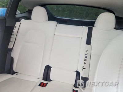 Zdjęcie 10 z 14 samochodu: 2023 TESLA MODEL Y VIN:7SAYGDEF4PF710648 - miniatura