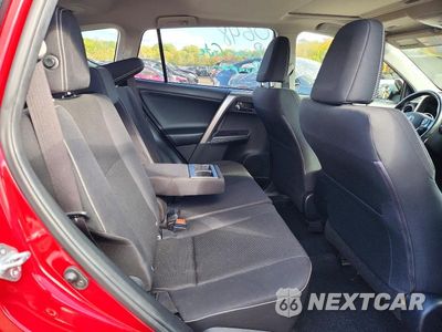 Zdjęcie 11 z 14 samochodu: 2018 TOYOTA RAV4 XLE VIN:JTMRFREV1JD256835 - miniatura
