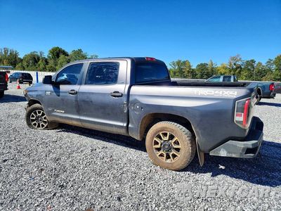 Drugie zdjęcie samochodu z przodu: 2014 TOYOTA TUNDRA CREWMAX SR5 VIN:5TFDW5F18EX373623 - miniatura