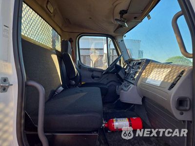 Zdjęcie 11 z 13 samochodu: 2017 FREIGHTLINER M2 106 MEDIUM DUTY VIN:1FVACWDU6HHJD5640 - miniatura