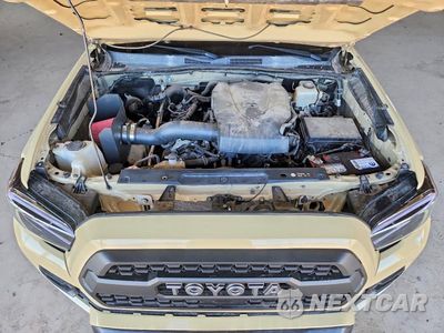 Zdjęcie 11 z 12 samochodu: 2018 TOYOTA TACOMA VIN:5TFCZ5AN7JX163702 - miniatura